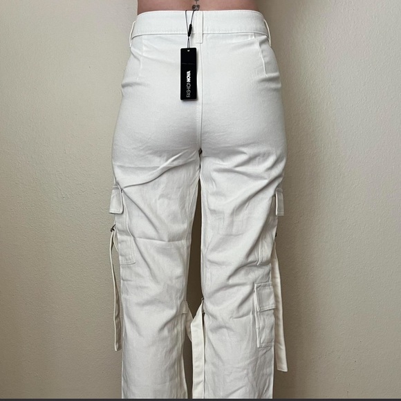 FASHION NOVA PANTS - Picture 3 of 6